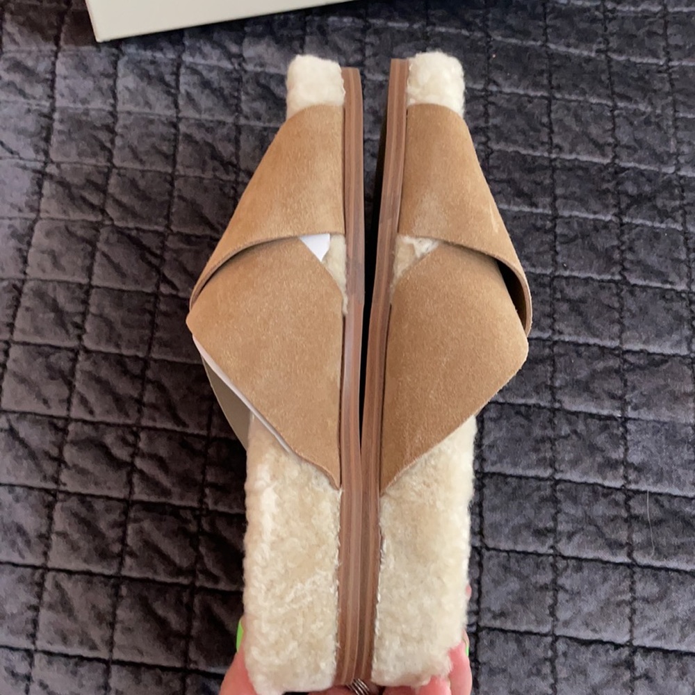 marc fisher sherpa sandals - Picture 7 of 8